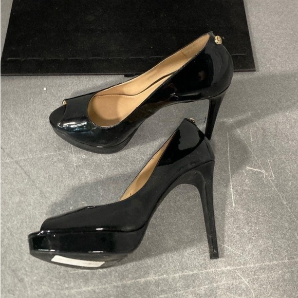 New Michael Kors York Platform Black Patent leather Open Toe Platform Pump - Sz7 - Picture 4 of 6